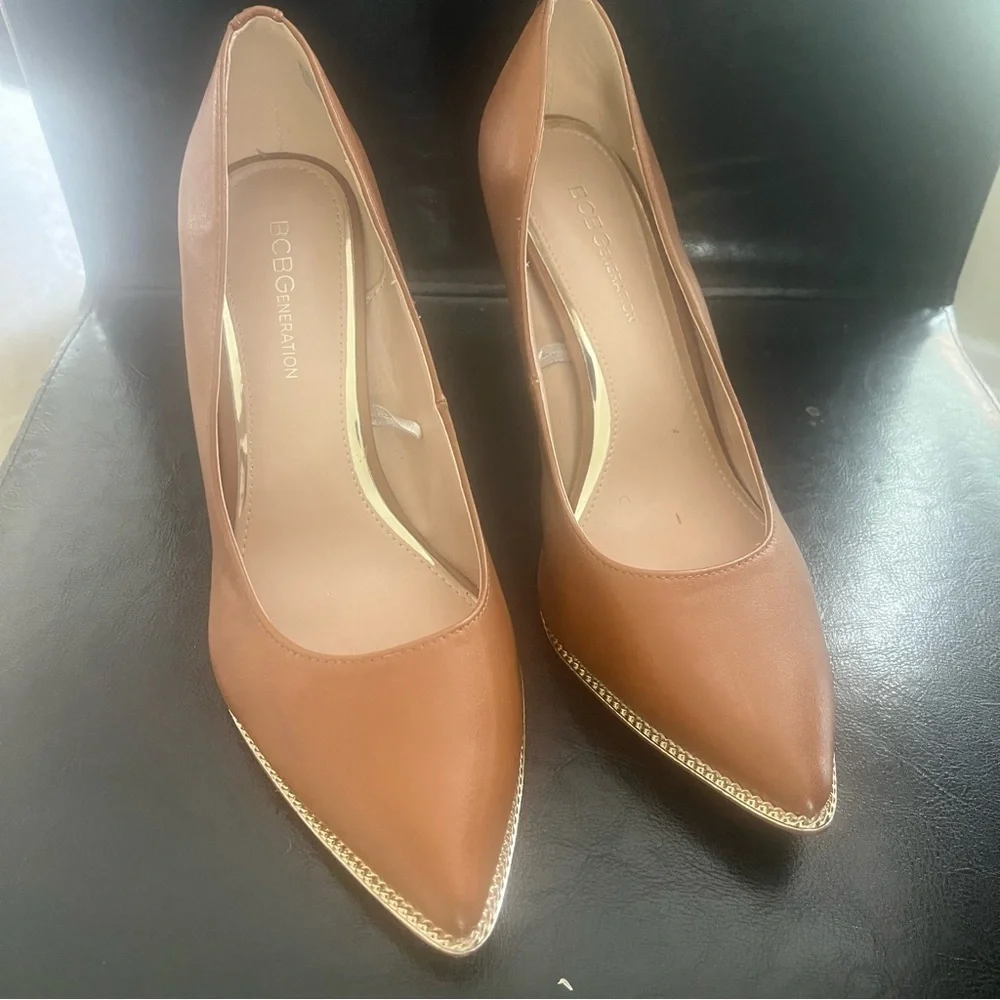 BCBGeneration Pumps - Picture 2 of 7